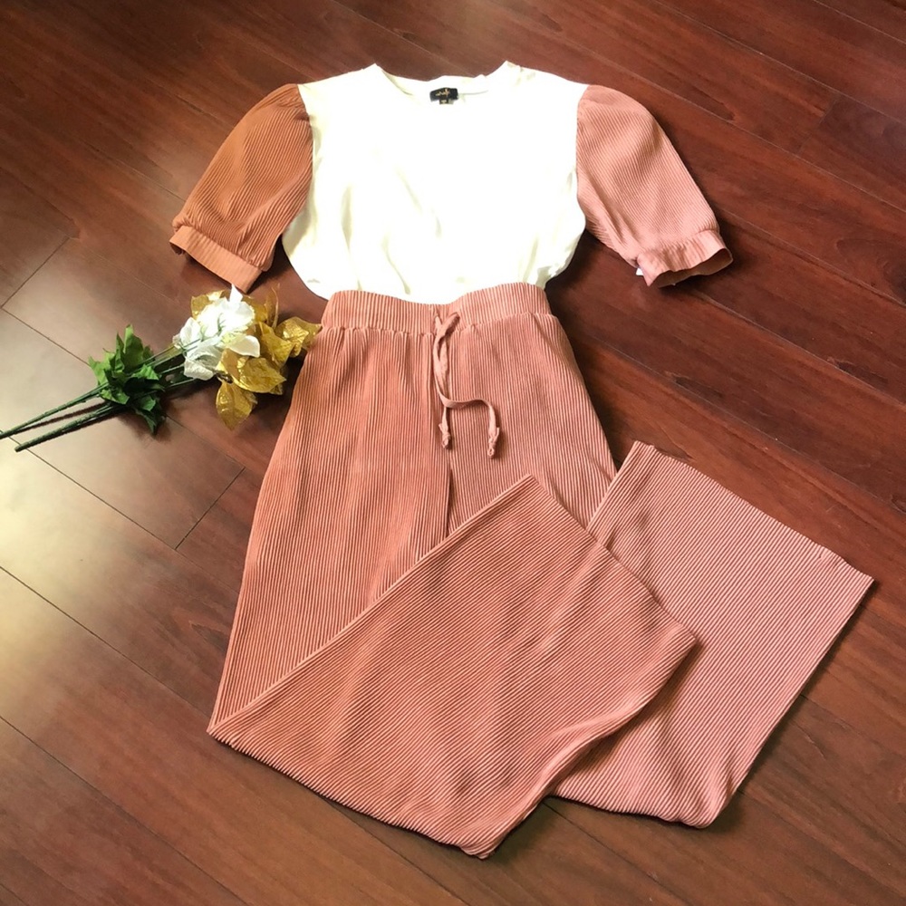 ONTWELFTH COMFY TOP & WIDE LEG PANT SET/NWOT